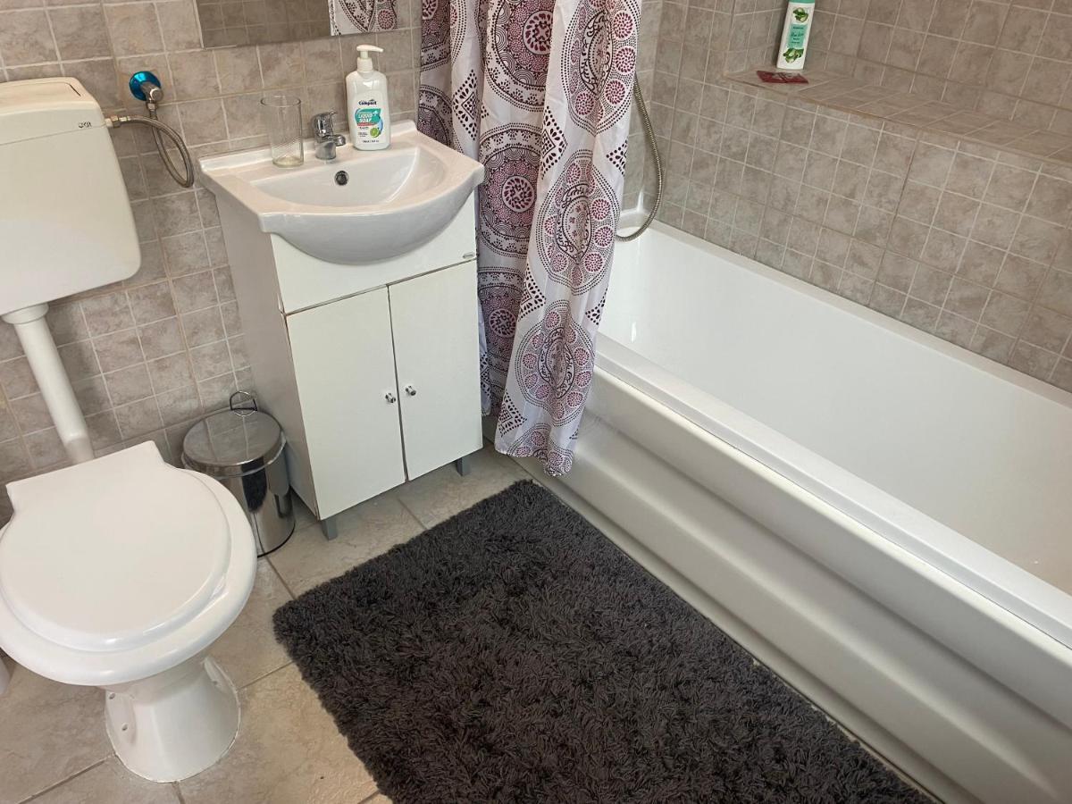 Old Town Apartment Bukares Bagian luar foto